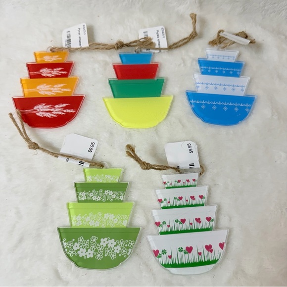 Pyrex Bowl Acrylic Ornament 5 Piece Set Christmas Vintage Gift Multiple Colors - Picture 7 of 7